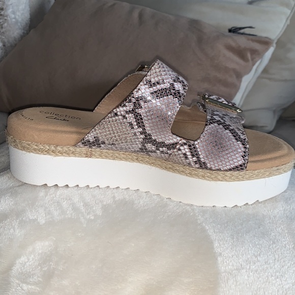 ‼️NWT! Clark’s Lana slide Sandal sold out online! - Picture 7 of 14